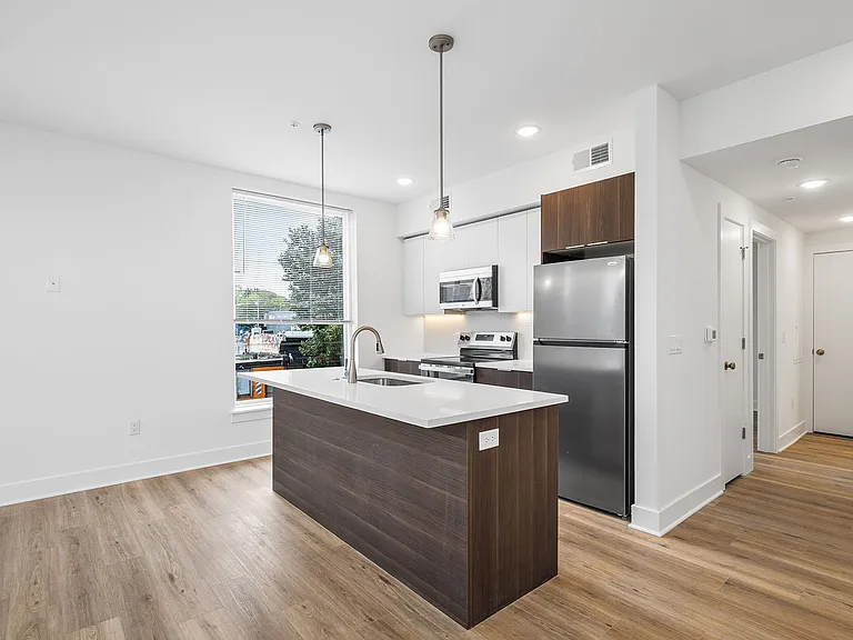 4324 Lancaster Ave — Photo 32