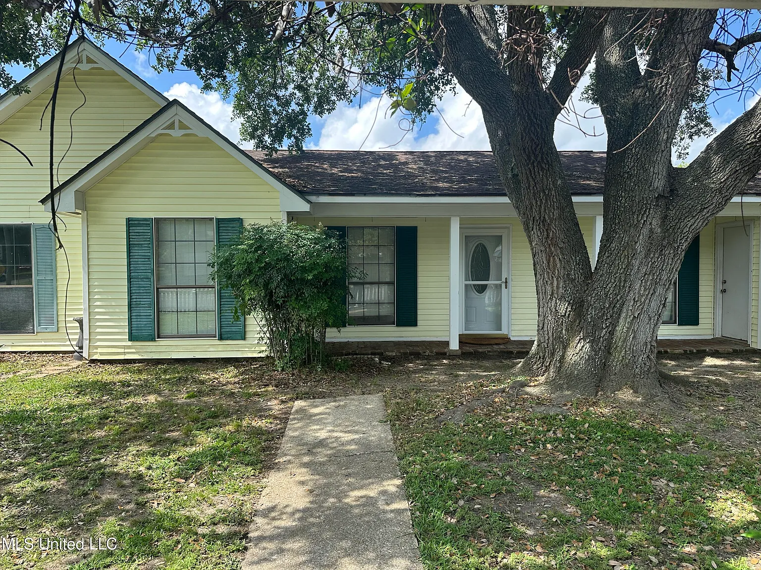 3 bed, 3.0 bath, 2000 sqft, $1,850 — Photo 1