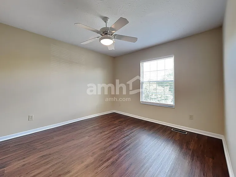 9021 Crimson Oak Dr — Photo 11