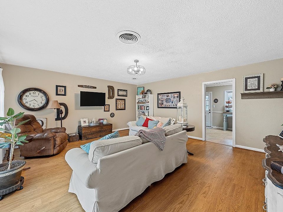 829 E Holly Ln, Mexia, TX 76667 Zillow