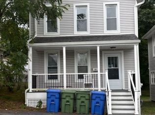 28 1/2 Myrtle Ave, Middletown, NY 10940