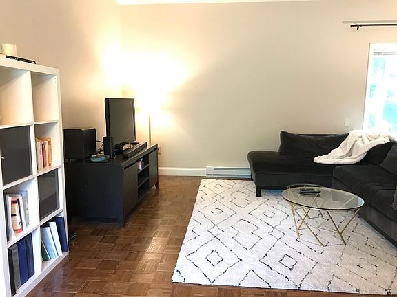 5th image of 292 Nelson Ave