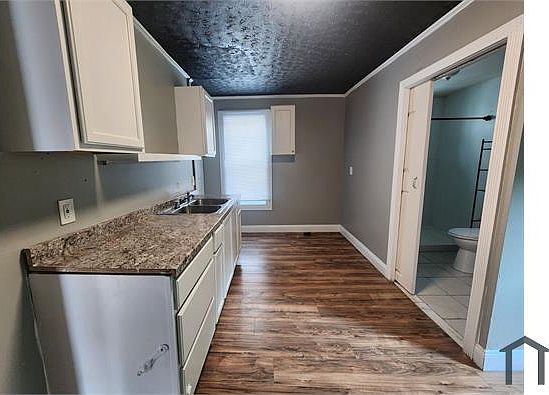 3rd image of 80 Parsells Ave