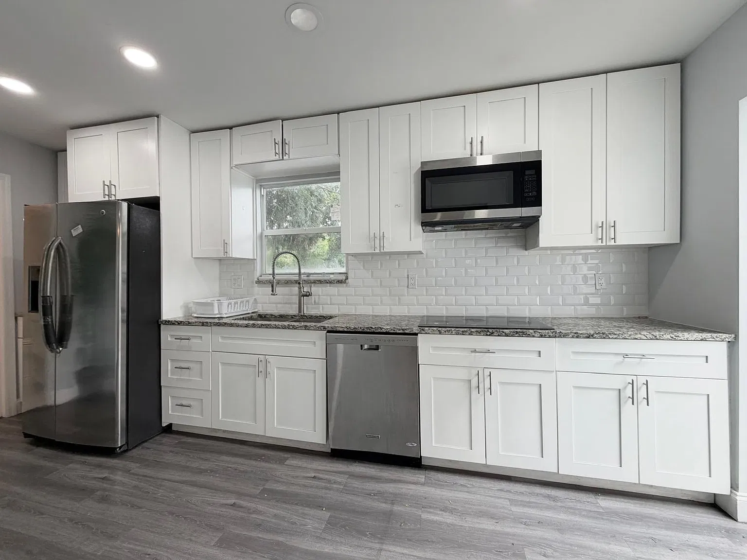 3 bed, 2.0 bath, 1150 sqft, $2,850 — Photo 1