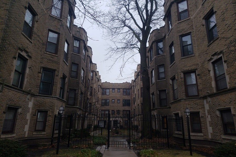 1st image of 1226 W Jarvis Ave APT 1E