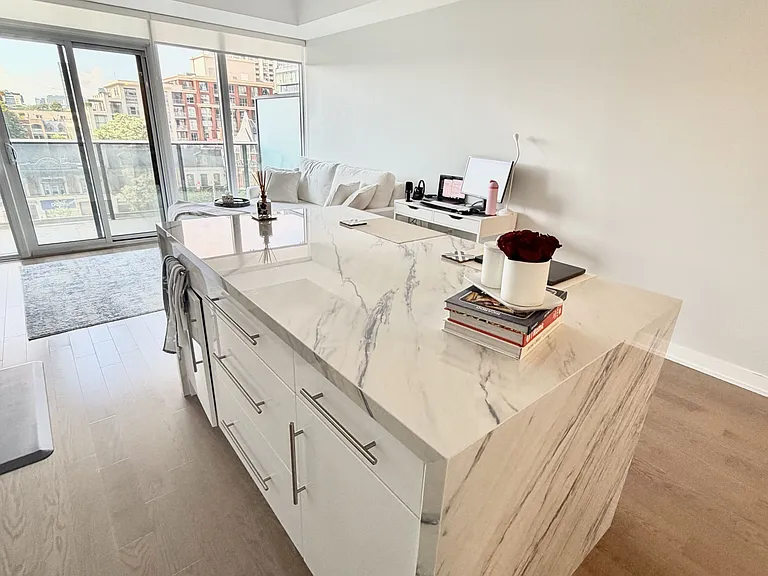 330 Richmond St W #609 — Photo 9