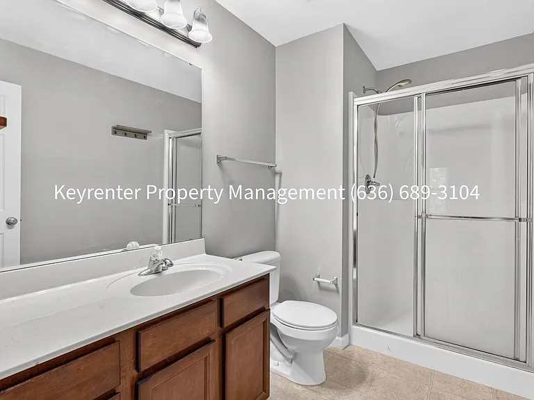 411 Angelique Pl — Photo 19
