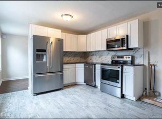 3 Hilltop Rd, New Haven, CT 06515