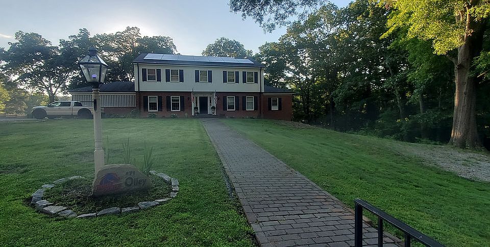 1st image of 1403 Friend Ave
