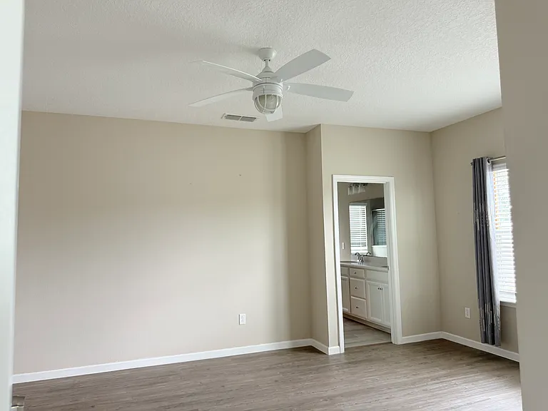 1604 Mathews Manor Dr — Photo 11