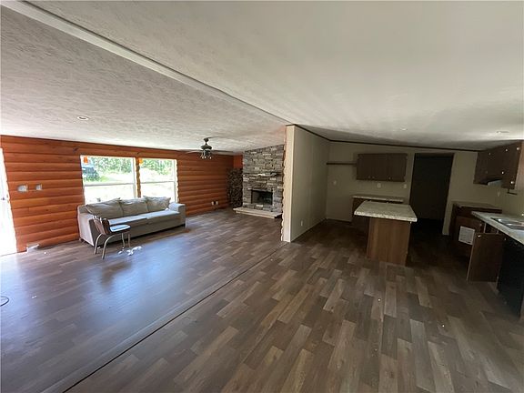 4th image of 16191 Black Walnut Rd