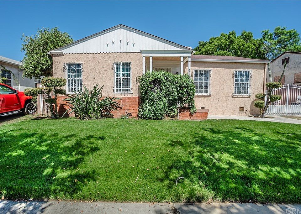 1st image of 332 Twickenham Ave