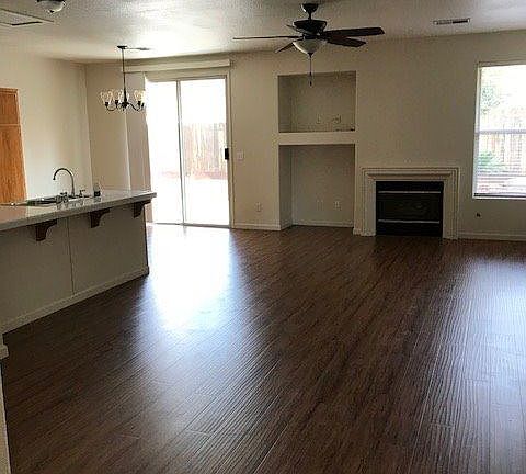2nd image of 2130 N Sallee St