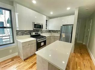 738 E 21st St #1G, Brooklyn, NY 11210