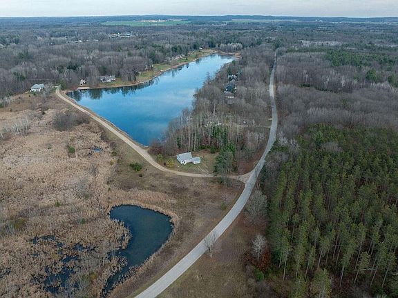 2nd image of 9996 Fawn Lake Dr