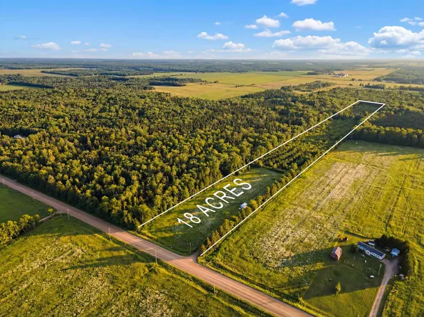 1969 Strathcona Rd, Saint Patrick's Parish, PE C0A 2A0