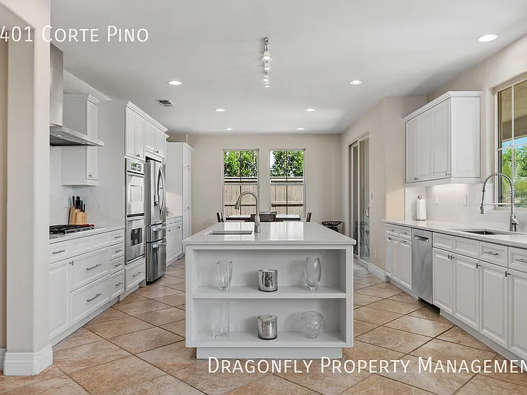 3401 Corte Pino — Photo 10