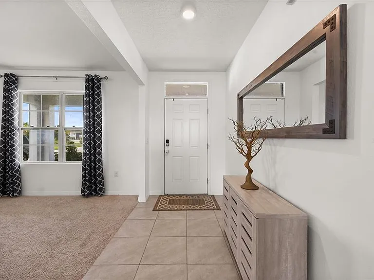 1467 Riverboat Dr — Photo 2