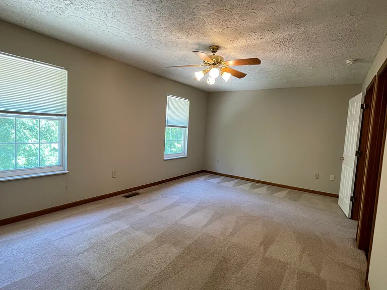 820 Woodsedge Dr #820 — Photo 10
