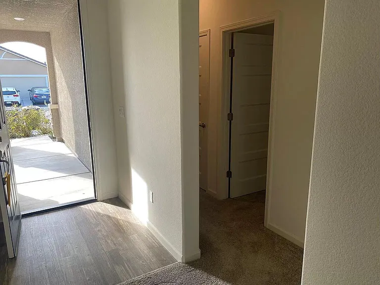 6882 E Braly Ave — Photo 22
