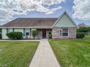 13301 Omega Ct, Dade City, FL 33525
