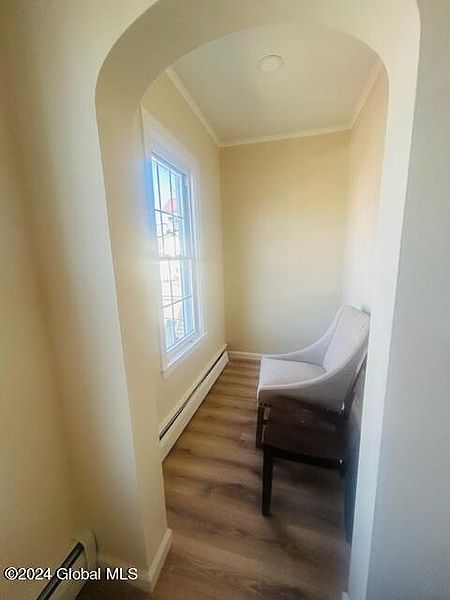 3rd image of 346 Duane Avenue
