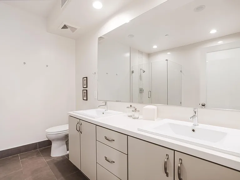12020 Guerin St #Penthouse 5 — Photo 14