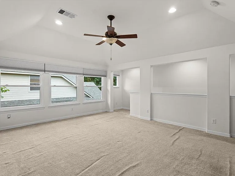 2304 Village View Loop — Photo 28