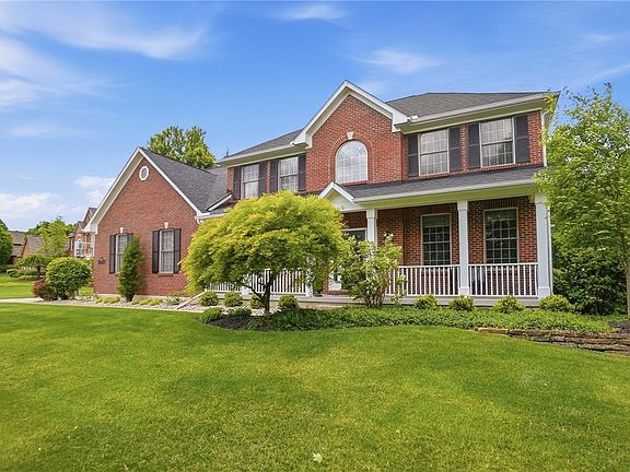 3rd image of 8165 Old Woods Ct