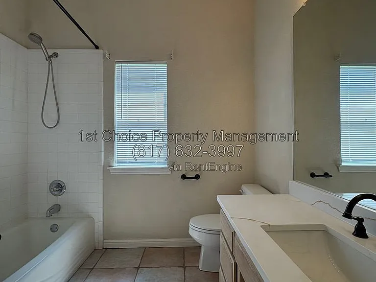6376 Newport Ct — Photo 31