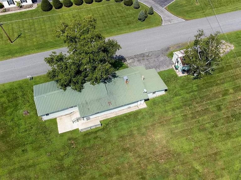 86 Carpenter Rd — Photo 22