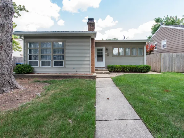 1817 Elizabeth Ave, North Chicago, IL 60064