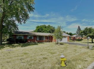 2611 Flowerstone Dr, Dayton, OH 45449