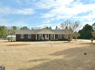 101 4th St, Rhine, GA 31077