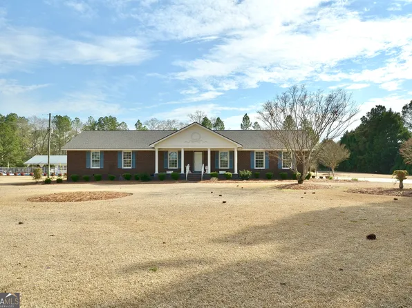 101 4th St, Rhine, GA 31077