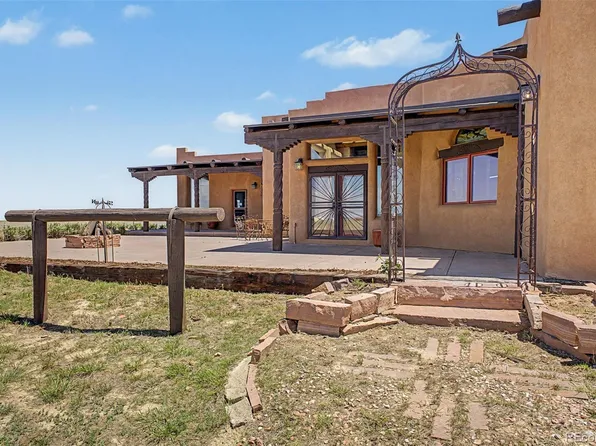 4601 S County Road 161, Strasburg, CO 80136