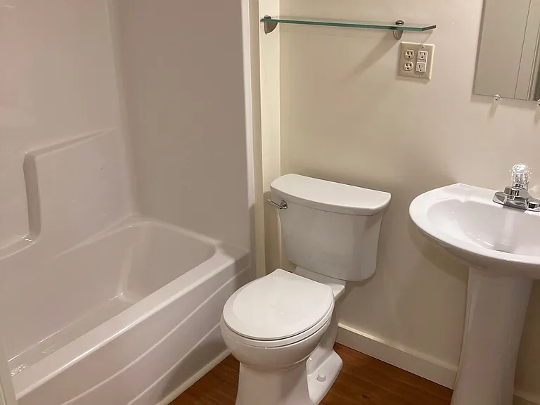 18 Garfield Ave — Photo 5