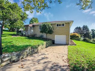 1601 Marion Dr, Finleyville, PA
