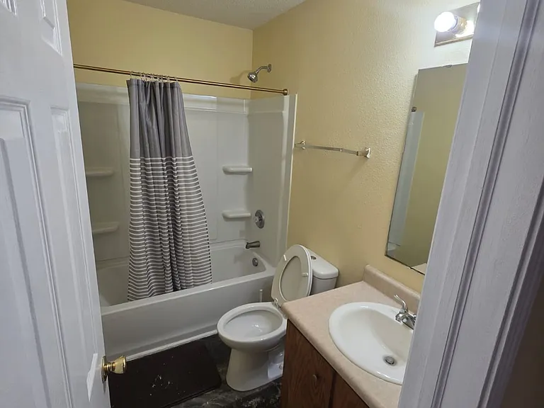 10856 Emery Dr — Photo 15