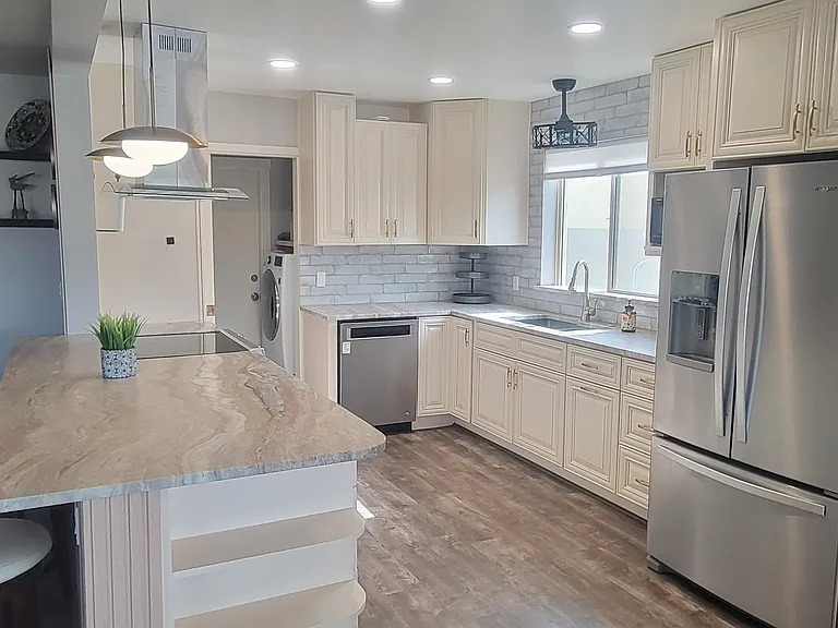 Open Kitchen