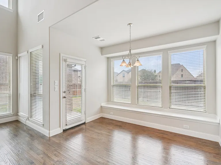 16400 Olmstead Park Blvd — Photo 6