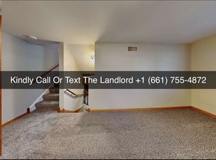 530 W Hickory St, Hinsdale, IL