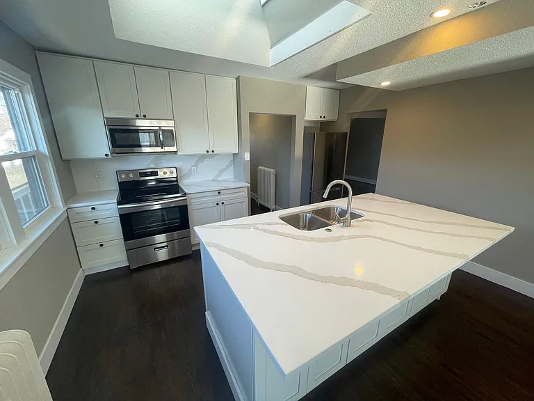 1769 Grand Ave #2 — Photo 3