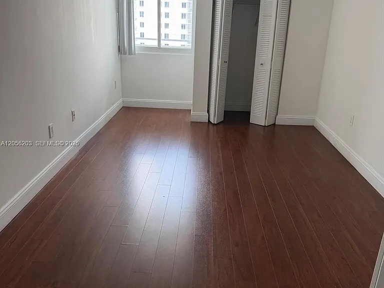 800 N Miami Ave #E1402 — Photo 2