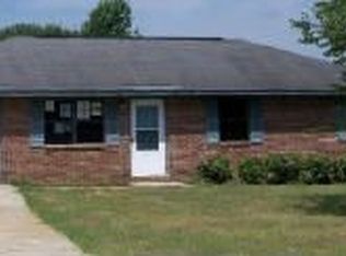 166 Summit Dr, Byron, GA 31008