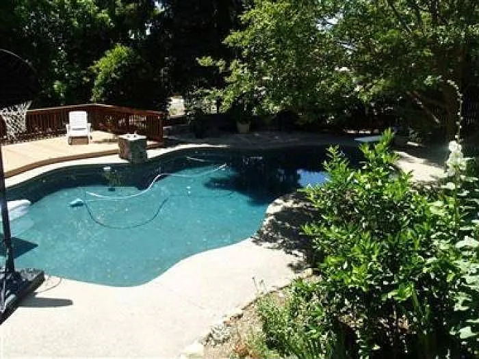 107 Silverado Cir photo 1