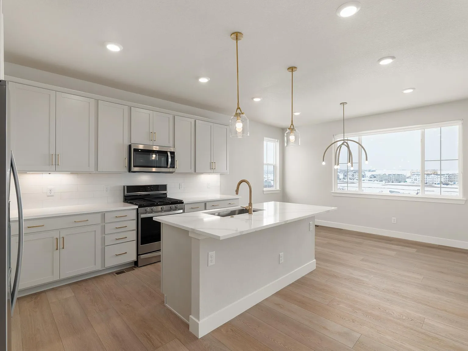 6953 Hidden Cove Ct — Photo 4