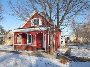 214 W 9th St, Kaukauna, WI 54130
