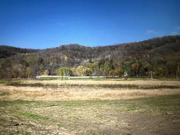 2313 Stephanie Circle #28, Prairie Du Chien, WI 53821