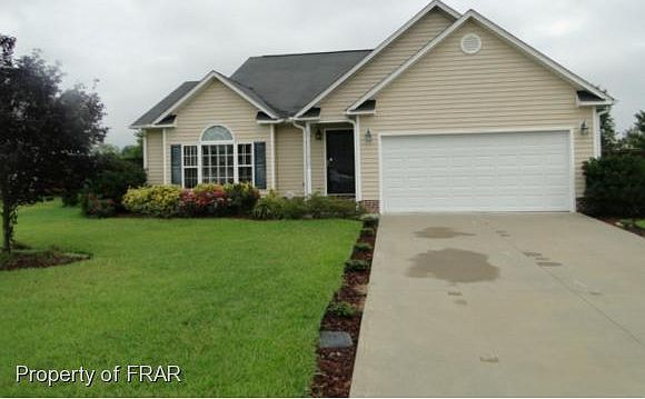 1st image of 379 Gable Dr